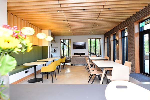 promega-uk-cafe-and-lounge